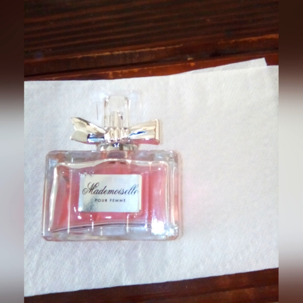 Perfumea forever